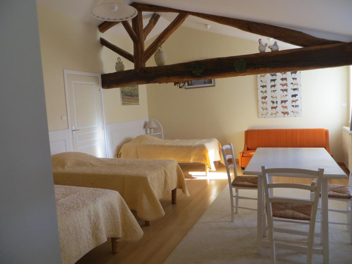 La Vache Sur Le Toit Bed & Breakfast Montagny  Bagian luar foto