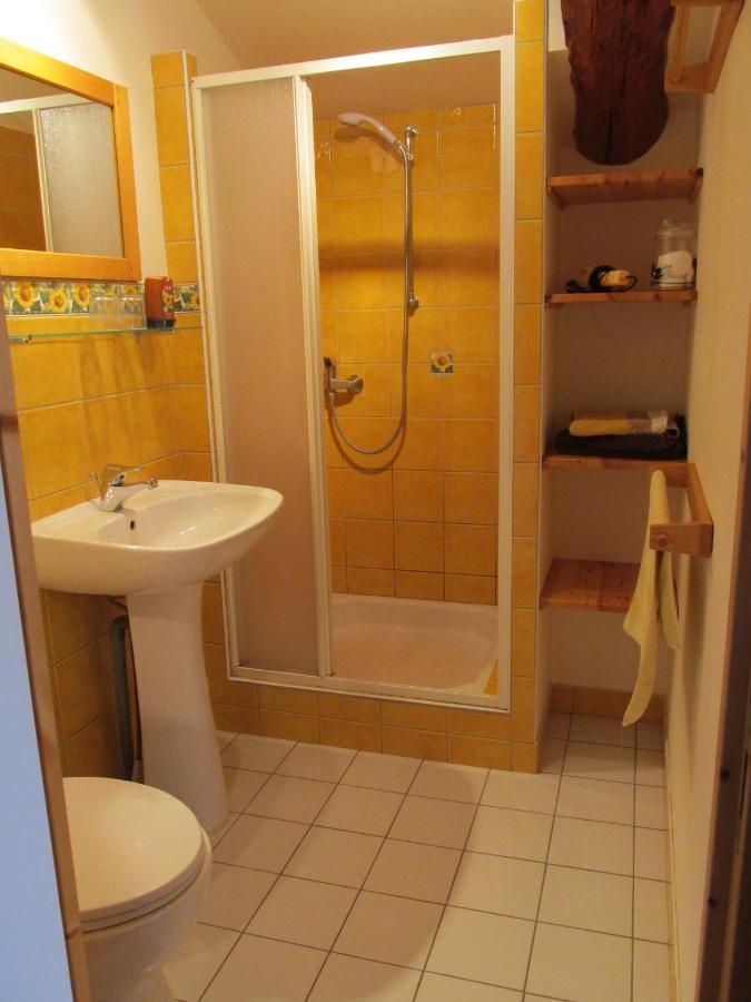 La Vache Sur Le Toit Bed & Breakfast Montagny  Bagian luar foto